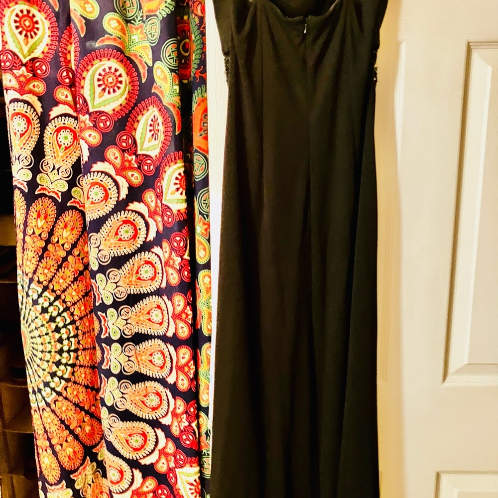 Black Sleeveless Dress